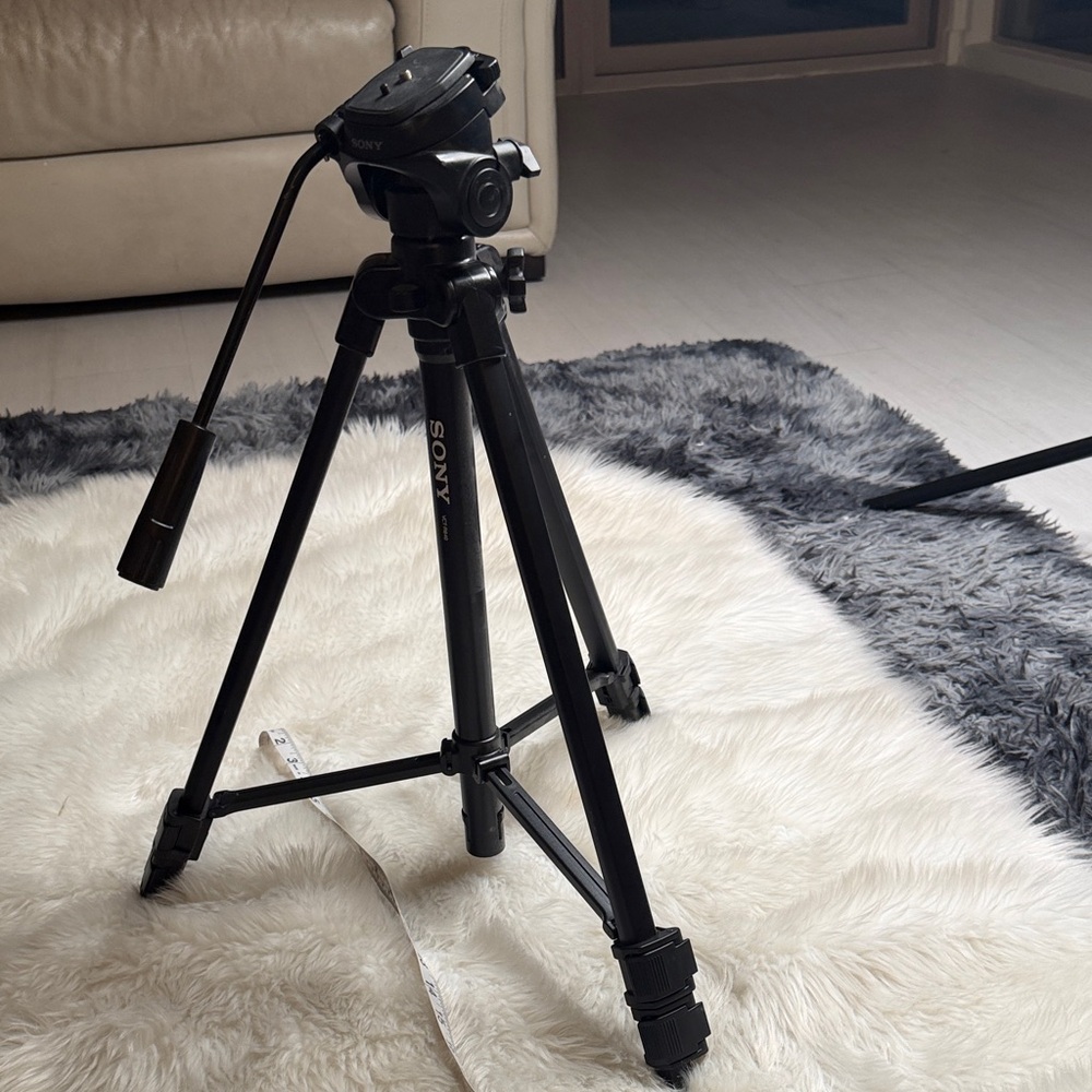 Sony Black Compact Tripod VCT-R640